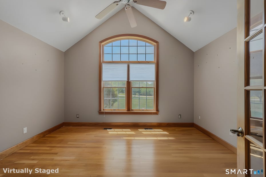 50 Emerald Glen Lane Photo 7