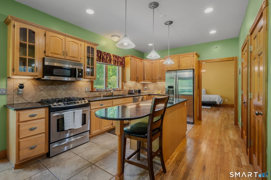 50 Emerald Glen Lane Photo 12