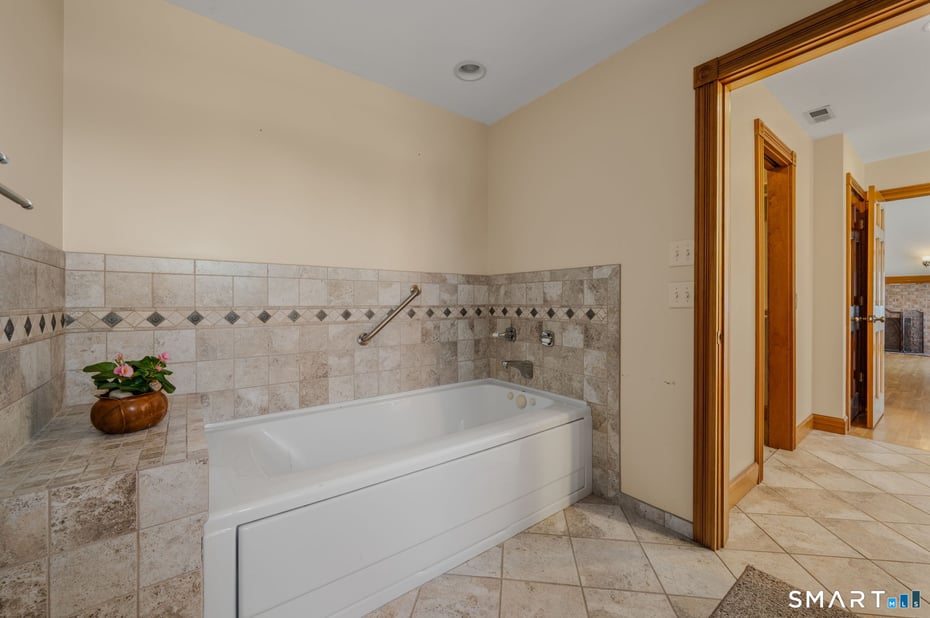 50 Emerald Glen Lane Photo 23