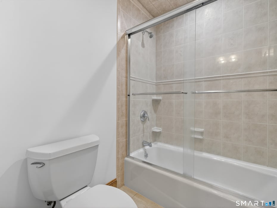 231 Kenwood Photo 27