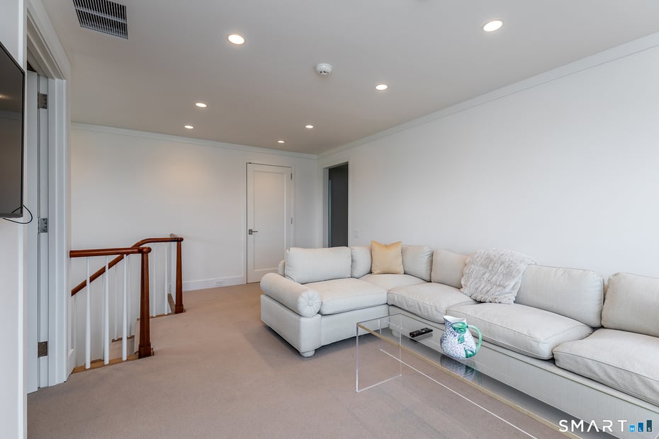 289 Northrop Street Photo 28