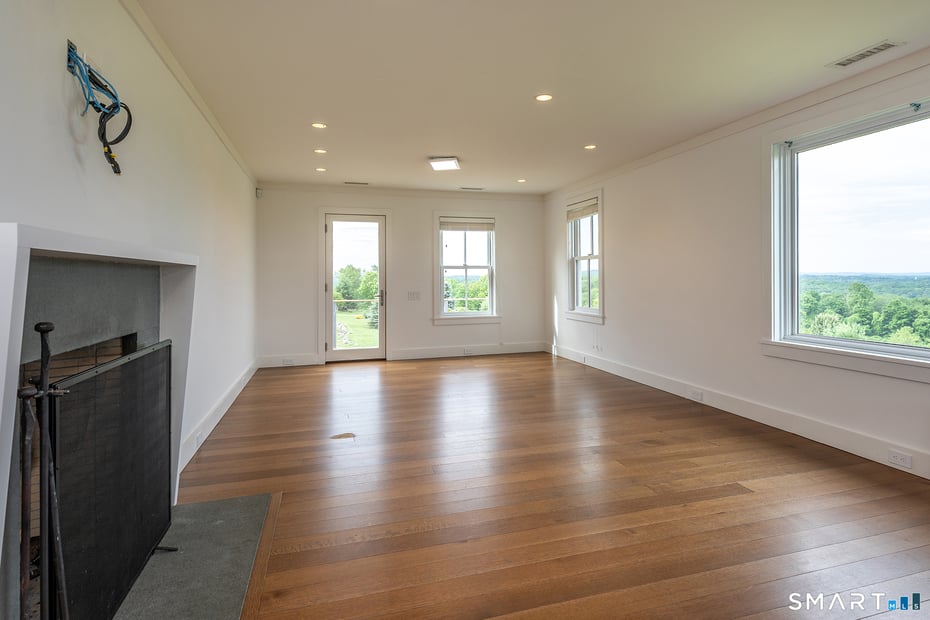 289 Northrop Street Photo 36