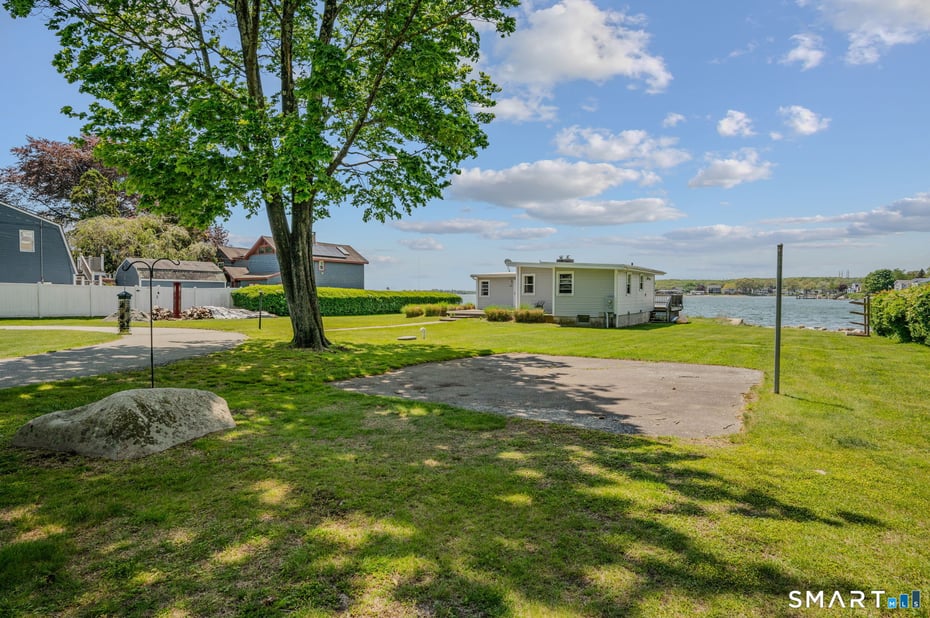 210 Shore Road Photo 3