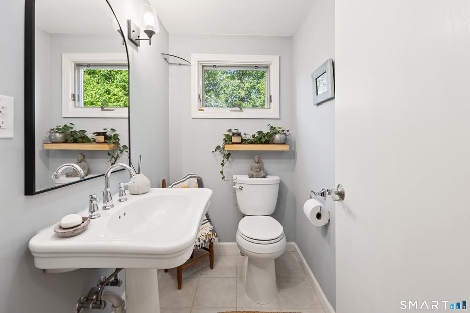 18 Willow Lane Photo 26