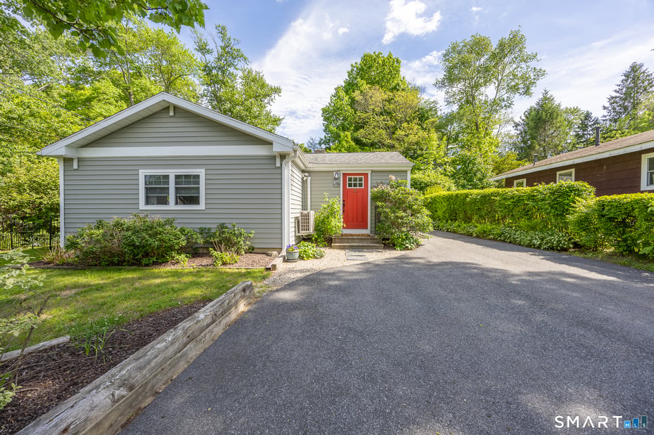 18 Willow Lane Photo 34