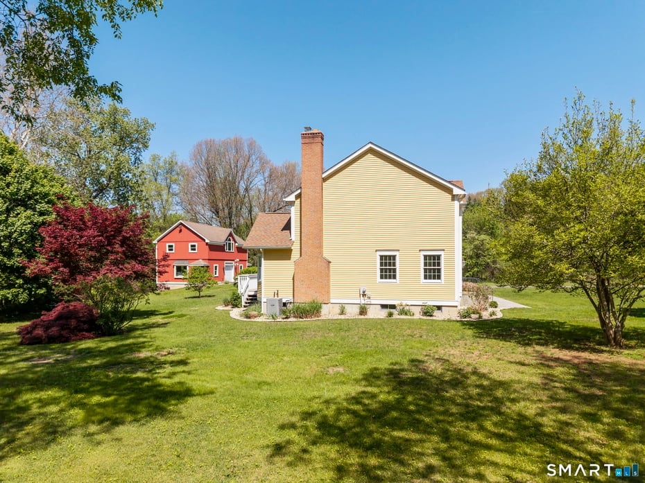 555 Waterville Road Photo 4
