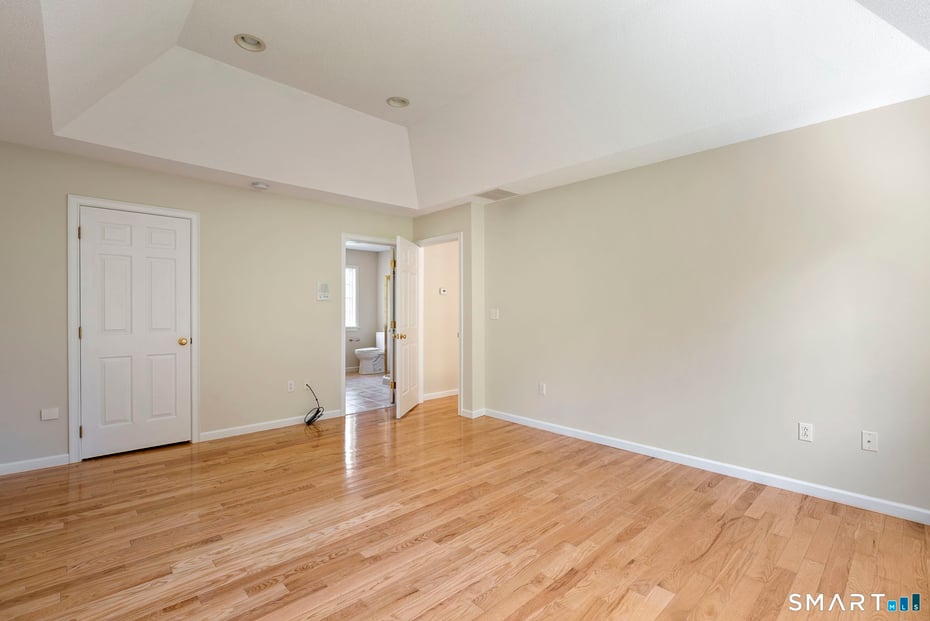 555 Waterville Road Photo 31