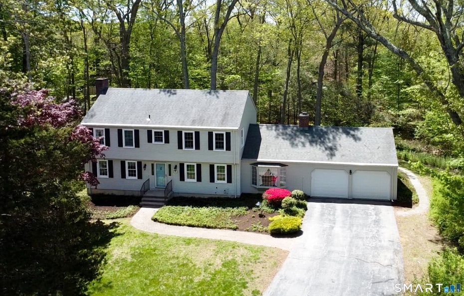 39 Churchill Lane Photo 2