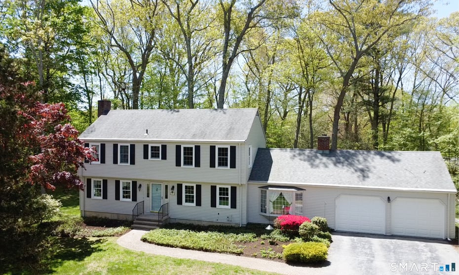 39 Churchill Lane Photo 3