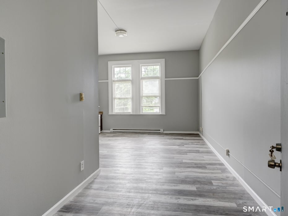 111 Franklin Square  #207 Photo 10