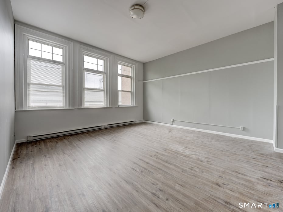 111 Franklin Square  #207 Photo 15