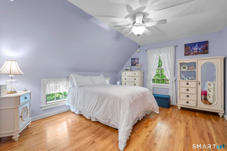 7 Hannah Lane Photo 17