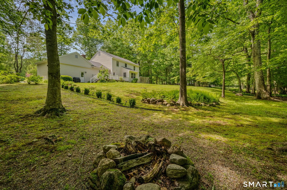 10 Whitman Lane Photo 5
