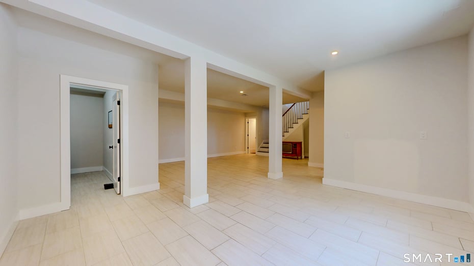 473 Summit Drive Photo 13