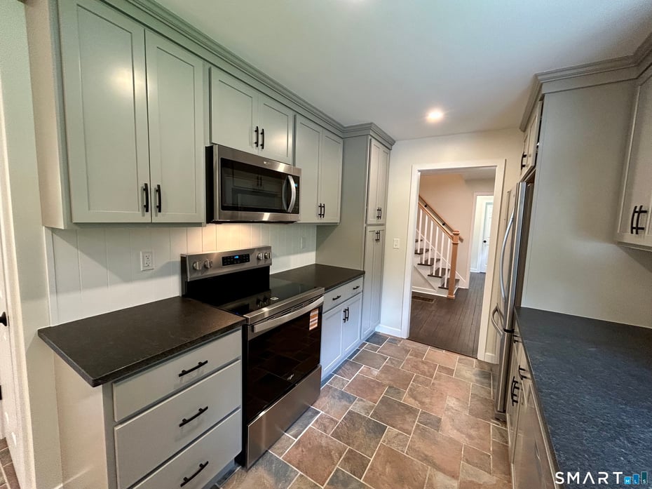 257 Wallens Hill Road Photo 9