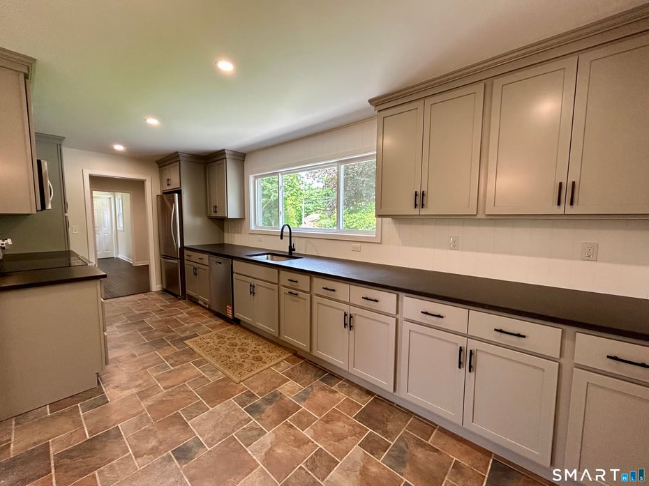 257 Wallens Hill Road Photo 10