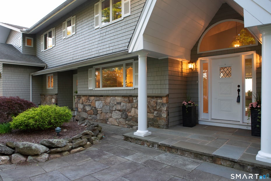 132-mf Merrimac Drive Photo 1