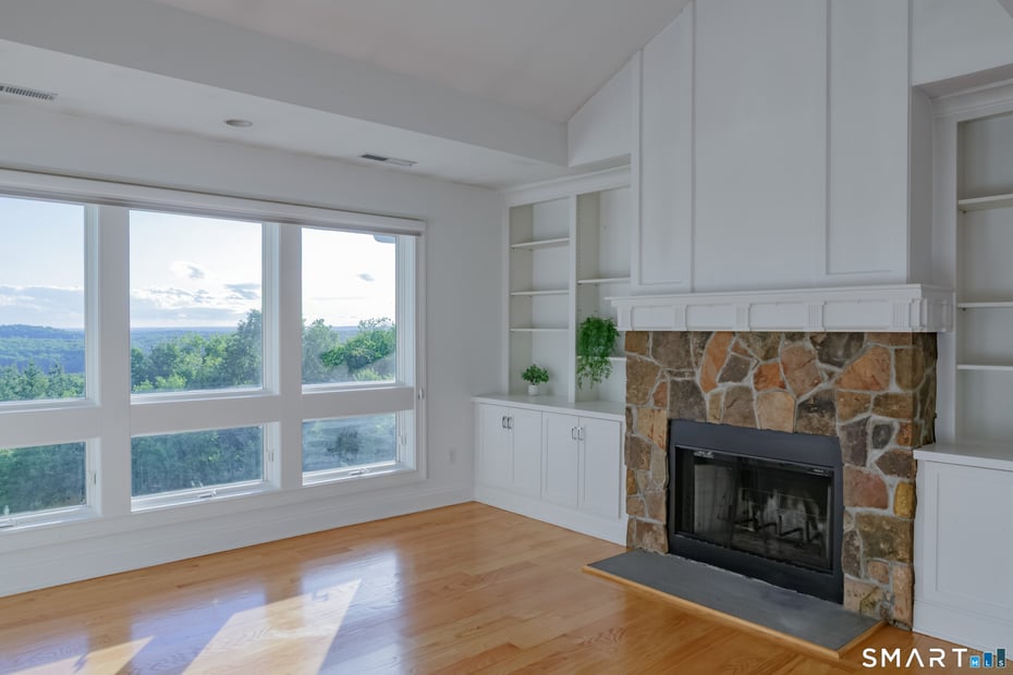 132-mf Merrimac Drive Photo 18