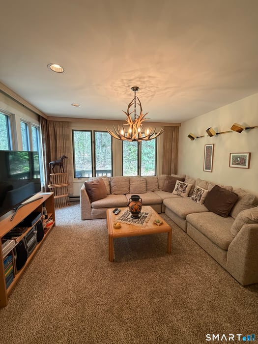 476 Evergreen Road Photo 2