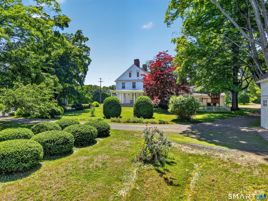 47 East Kings Highway Photo 32