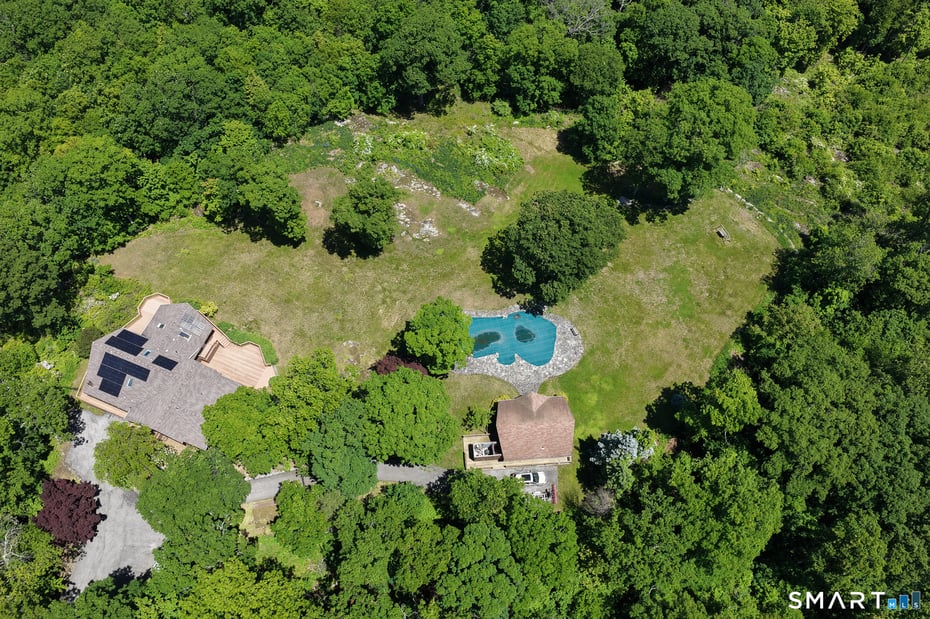 162 Shortwoods Road Photo 4