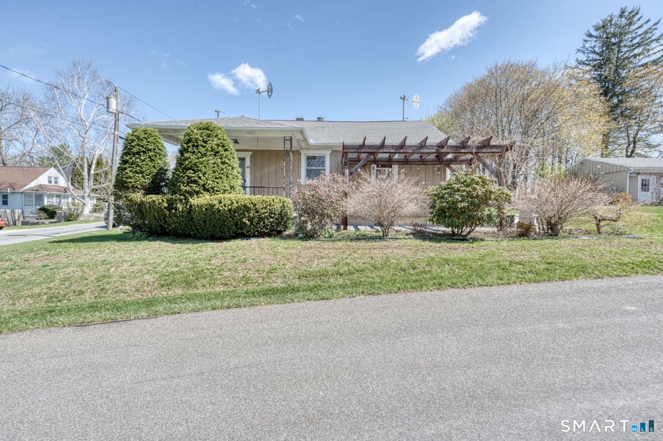 65 Tyler Lake Heights Photo 2