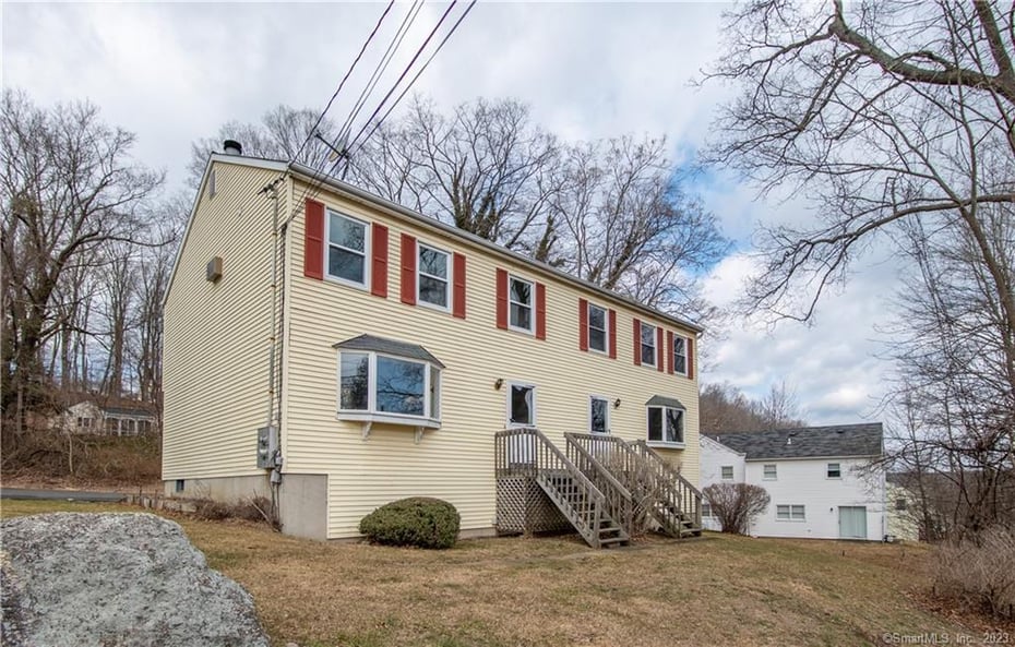 22 Maple Avenue Photo 1