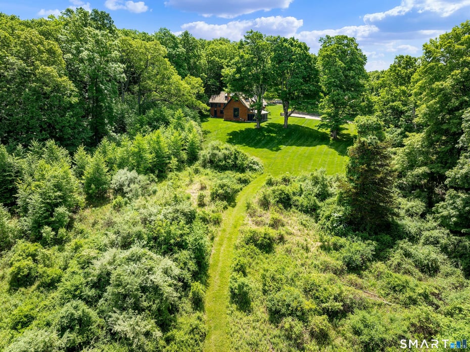 240 Umpawaug Road Photo 35