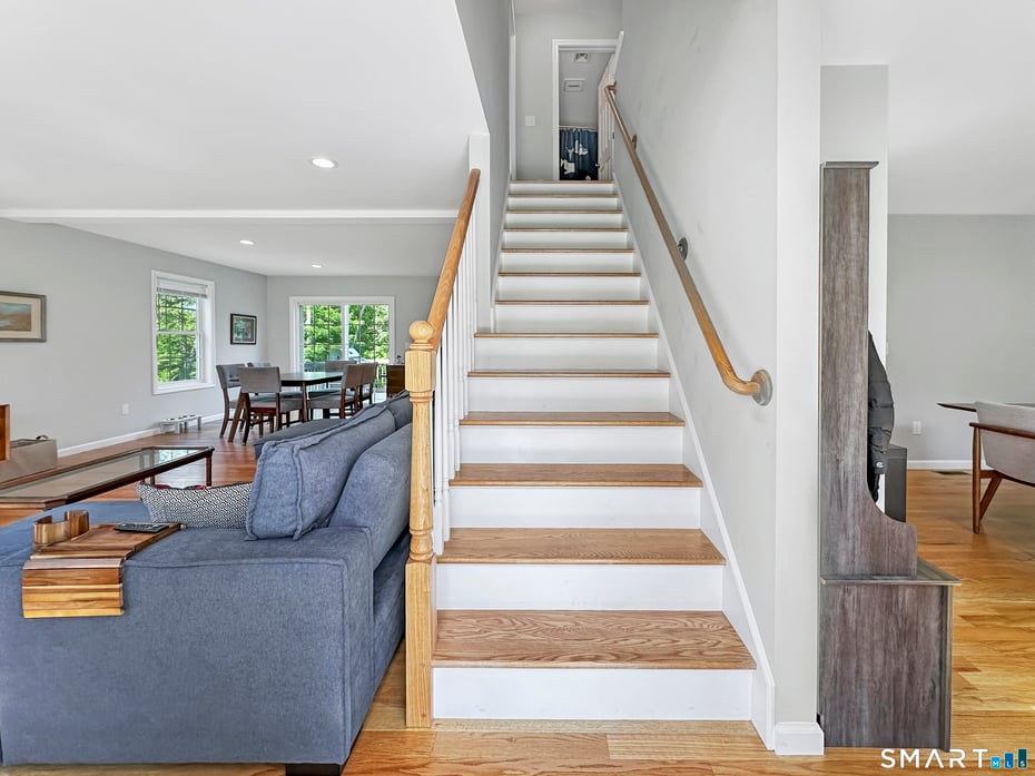 6 Branch Hill Road Photo 11