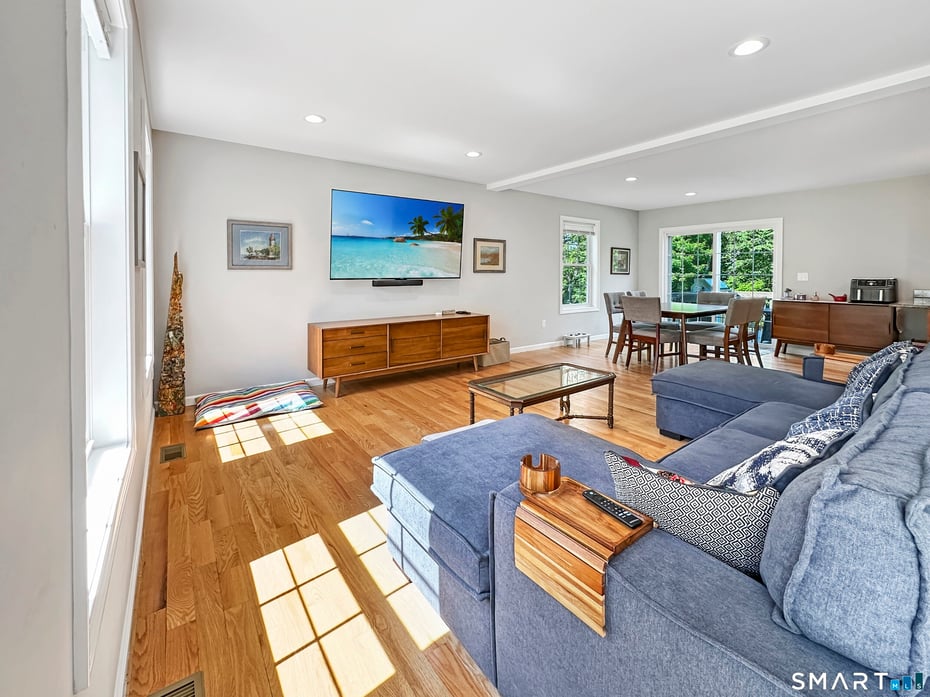 6 Branch Hill Road Photo 12
