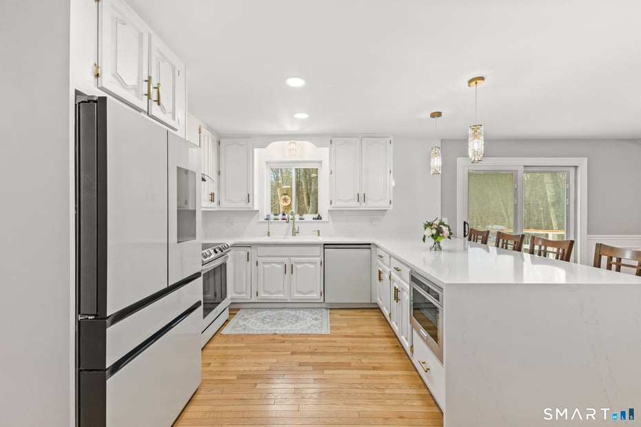 299 Redding Road Photo 8