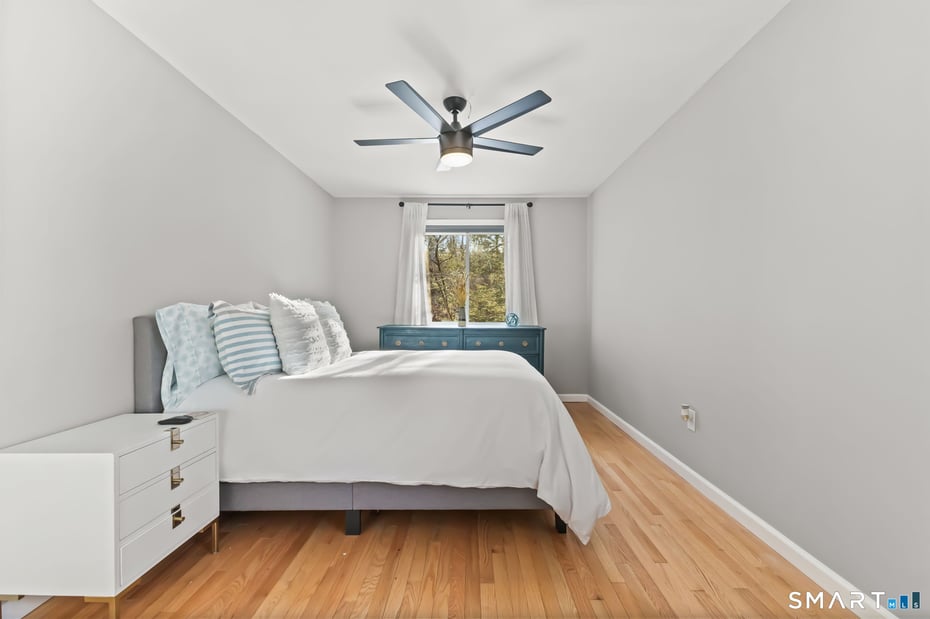 299 Redding Road Photo 13