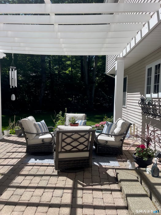68 Troutwood Drive Photo 5