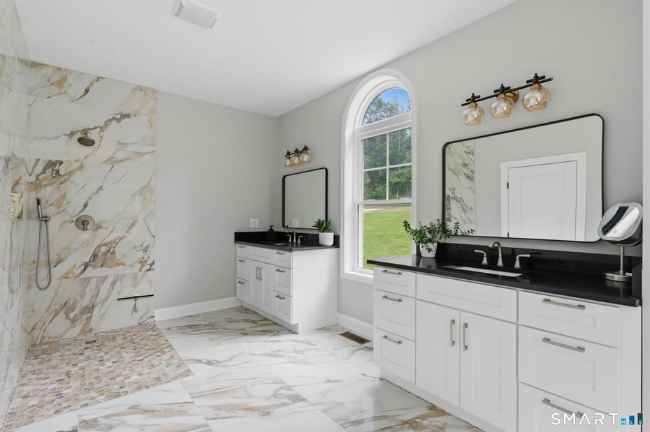 18 Bsullak Road Photo 23