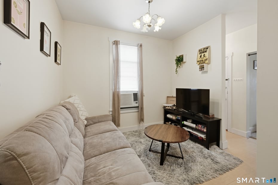 17 Lake Avenue Photo 6