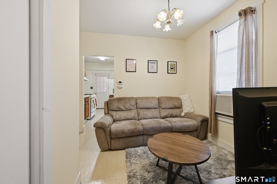 17 Lake Avenue Photo 7