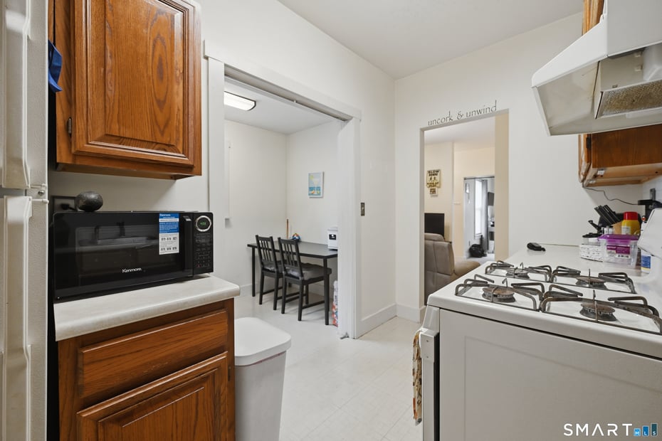 17 Lake Avenue Photo 8