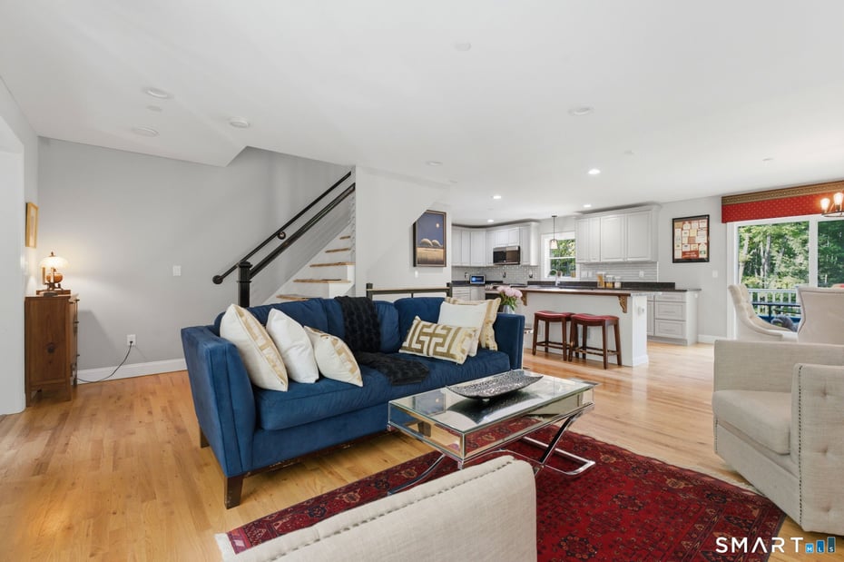 52 Edgerton Road Photo 14