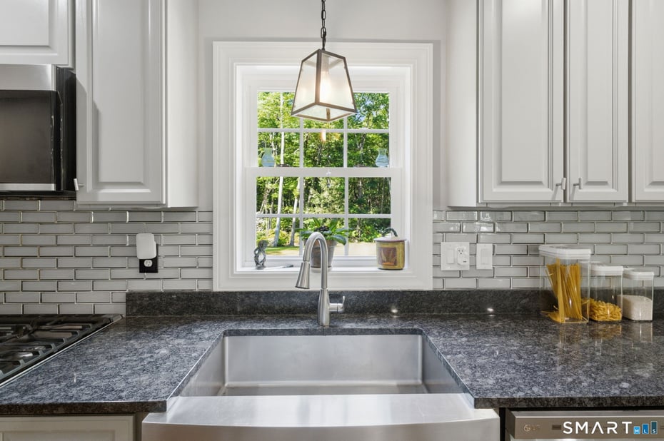 52 Edgerton Road Photo 20