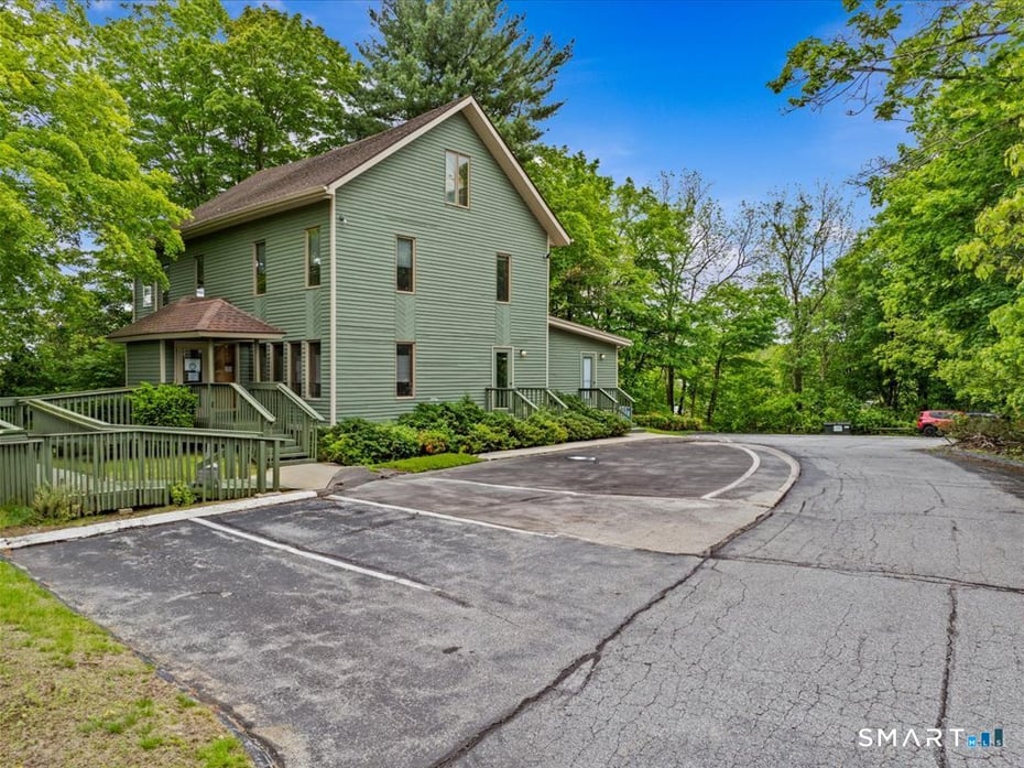 200 West Town Street Photo 3