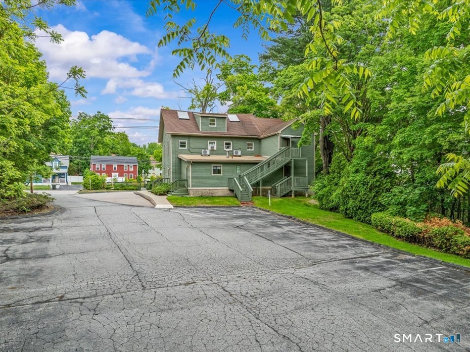 200 West Town Street Photo 4