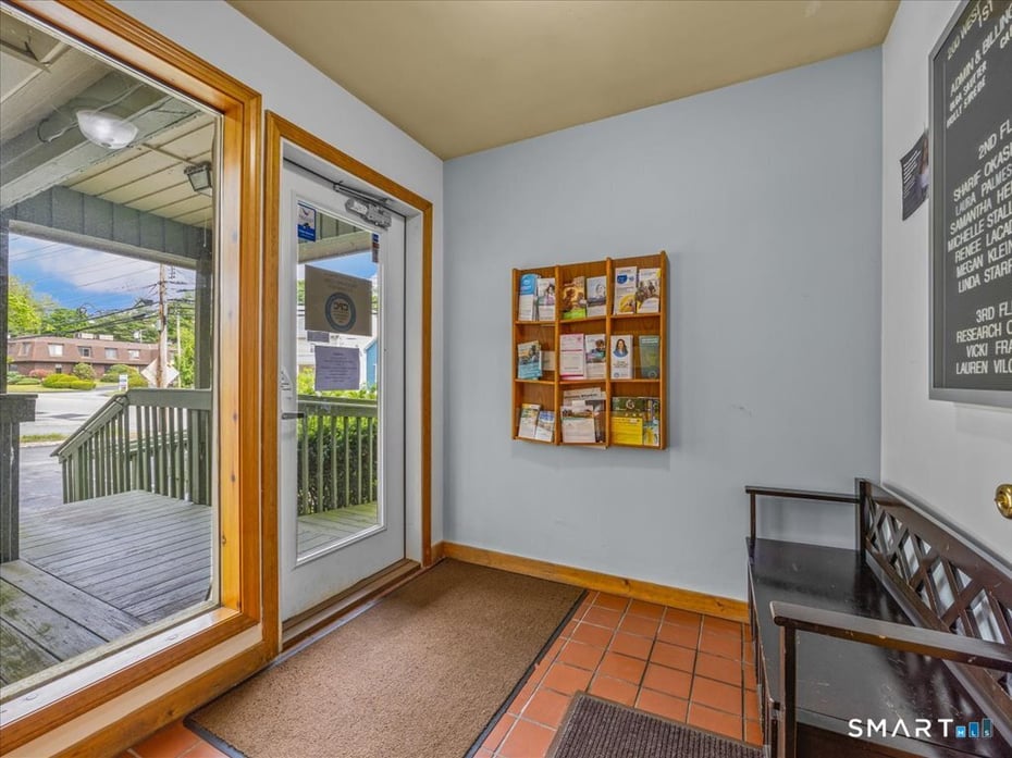 200 West Town Street Photo 5
