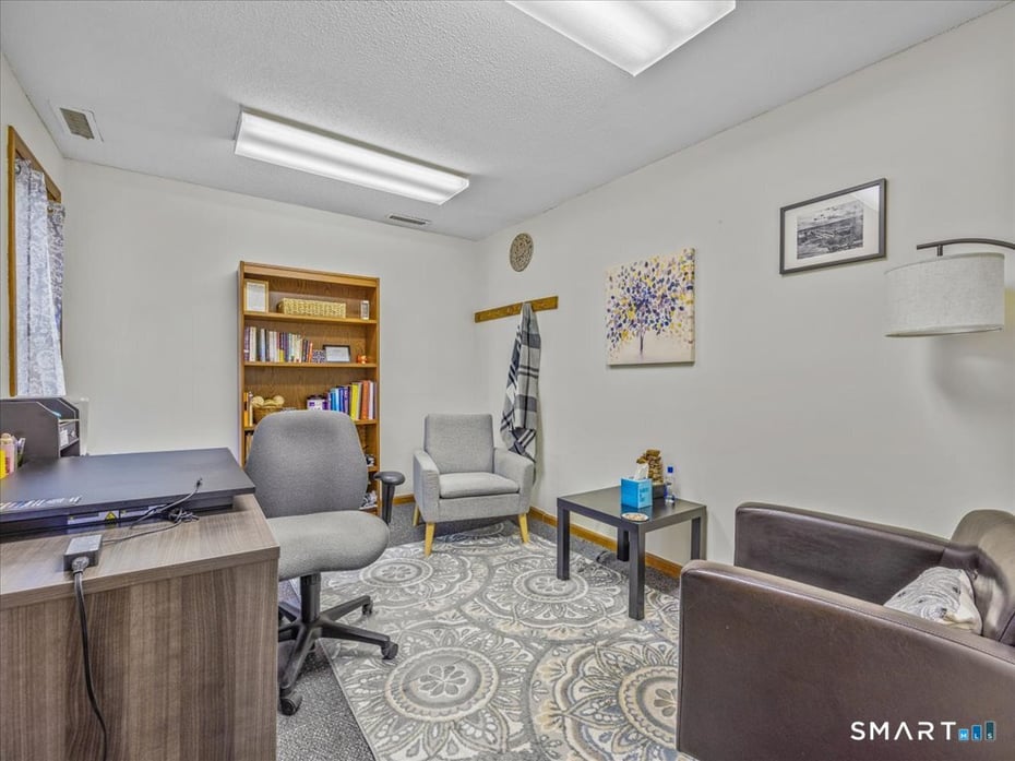200 West Town Street Photo 24