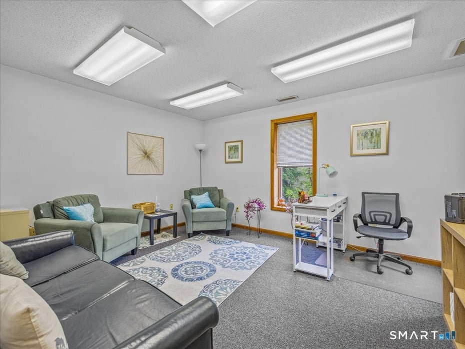 200 West Town Street Photo 25