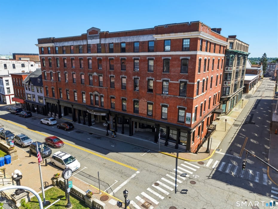 35 Union Street Photo 1