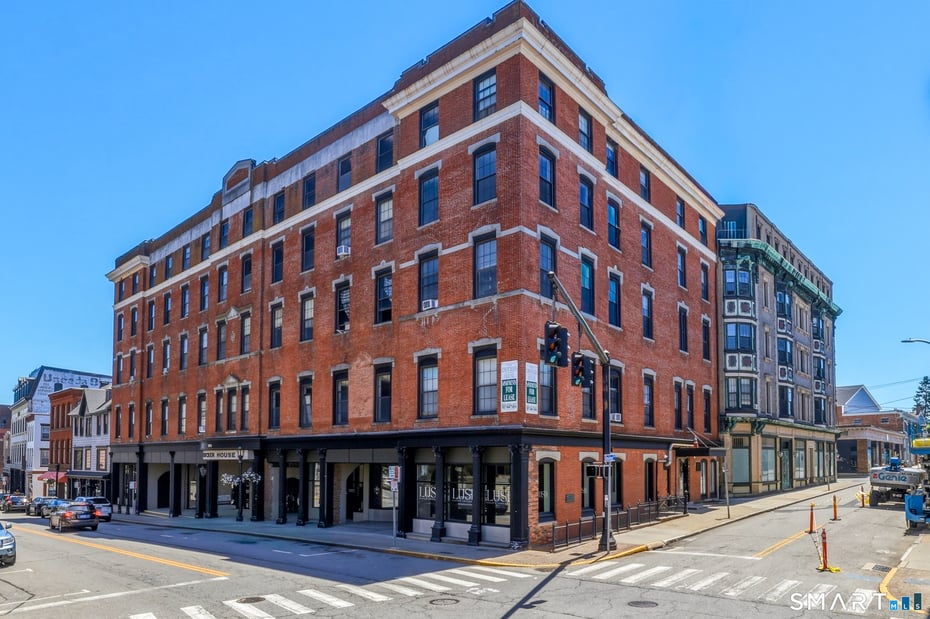 35 Union Street Photo 5