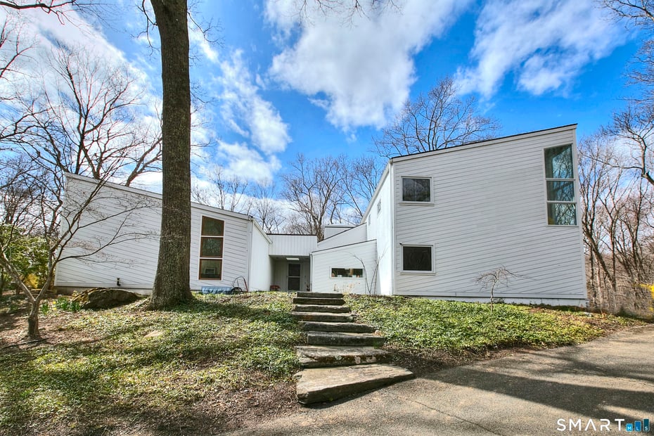 112 Birch Hill Road Photo 2