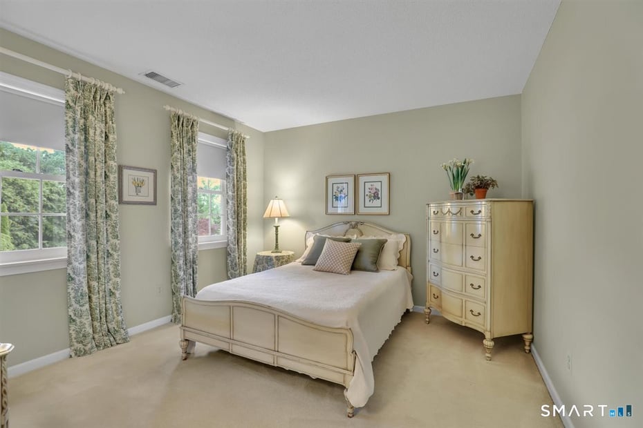 11 Dunne Wood Court Photo 10
