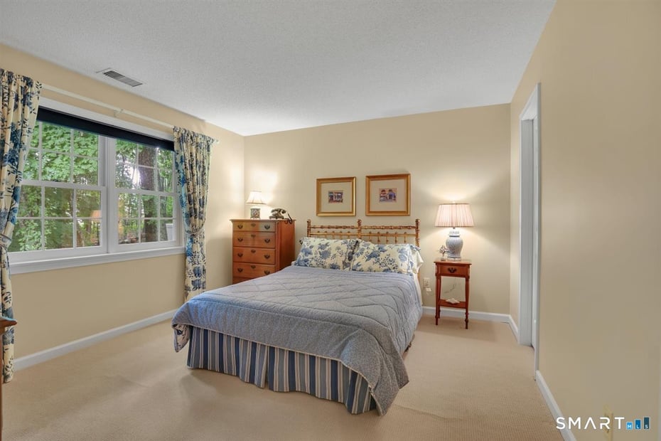 11 Dunne Wood Court Photo 13