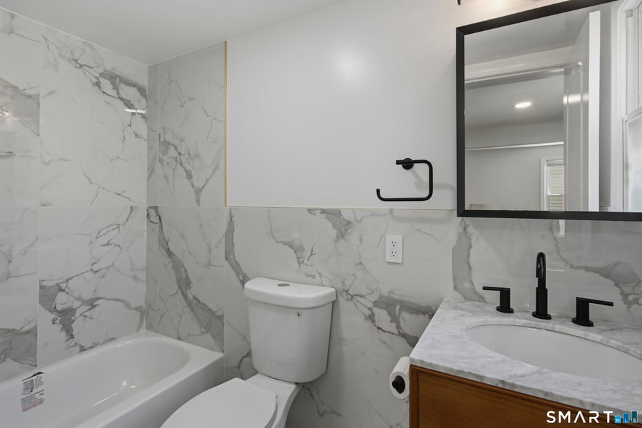 11 Bell Street Photo 9